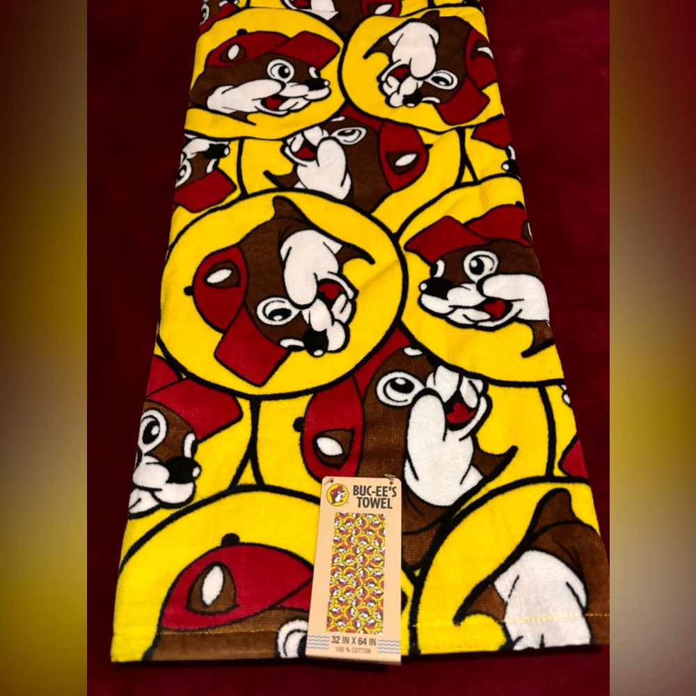 Buc-ee’s beach towel